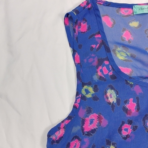 Chris & Carol women's animal print, medium sized, sheer sleeveless top - Picture 4 of 10